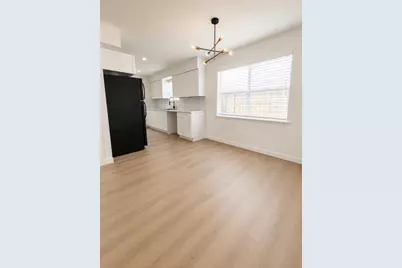 11211 Broken Sky Drive, Houston, TX 77064 - Photo 8