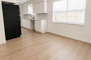 11211 Broken Sky Dr, Houston, TX 77064 - Photo 8