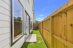 3748 Corder St, Houston, TX 77021 - Photo 28
