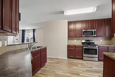 15643 Sheldon Ridge Way, Houston, TX 77044 - Photo 10