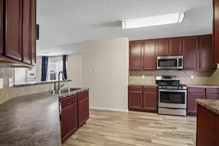 15643 Sheldon Ridge Way, Houston, TX 77044 - Photo 10