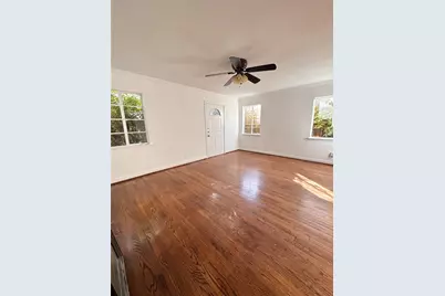 2646 Persa Street #1, Houston, TX 77098 - Photo 12