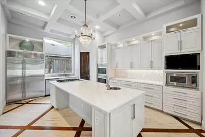 2247 Bartlett Street, Houston, TX 77098 - Photo 12