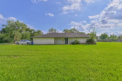 103 Deaton Street, Freeport, TX 77541 - Photo 2