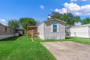 8947 Eagle Run St, La Porte, TX 77571 - Photo 6