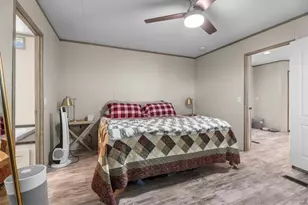 8947 Eagle Run St, La Porte, TX 77571 - Photo 16
