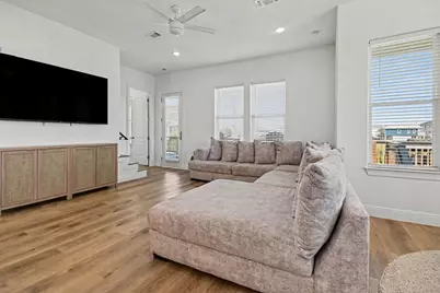 3918 Palmdale Court, Galveston, TX 77554 - Photo 8