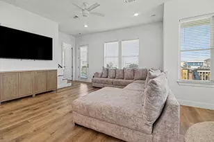 3918 Palmdale Ct, Galveston, TX 77554 - Photo 8