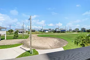 3918 Palmdale Ct, Galveston, TX 77554 - Photo 38