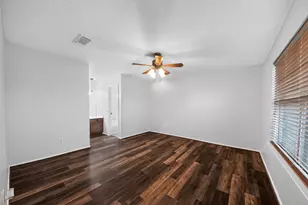 8330 Wind Forest Dr, Houston, TX 77040 - Photo 12