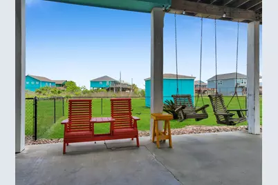 962 Surfside Drive, Crystal Beach, TX 77650 - Photo 6