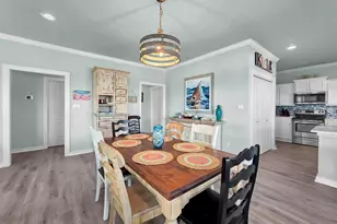 962 Surfside Dr, Crystal Beach, TX 77650 - Photo 14