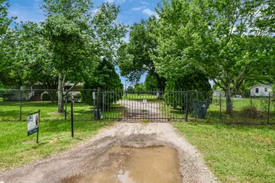 18303 James Road, Hockley, TX 77447 - Photo 32