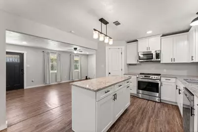 218 Hall Drive S, Montgomery, TX 77316 - Photo 14
