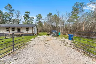 218 Hall Dr S, Montgomery, TX 77316 - Photo 4