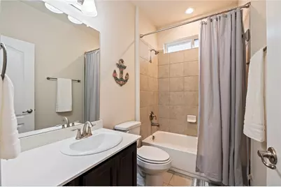 13213 Anchor Isle Court, Texas City, TX 77568 - Photo 8