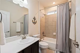 13213 Anchor Isle Ct, Texas City, TX 77568 - Photo 8
