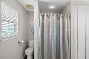 970 Gulfview Dr, Crystal Beach, TX 77650 - Photo 24