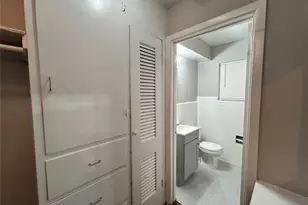 8807 Timberside Dr, Houston, TX 77025 - Photo 8
