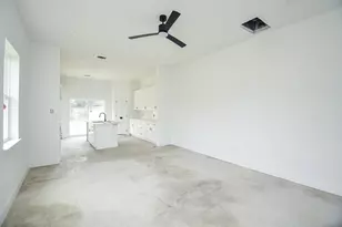 8110 Carver Rd, Houston, TX 77088 - Photo 10