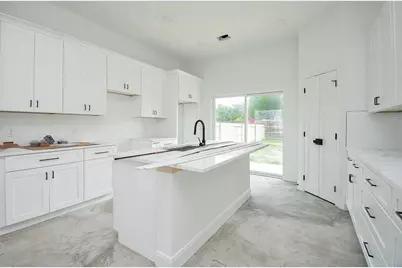 8110 Carver Road, Houston, TX 77088 - Photo 6