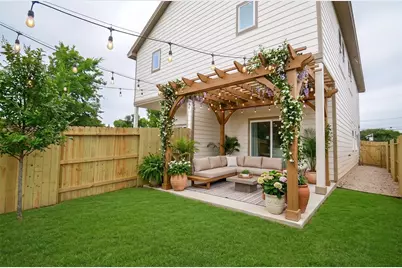 8110 Carver Road, Houston, TX 77088 - Photo 4