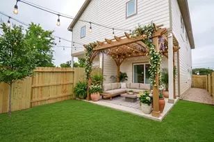 8110 Carver Rd, Houston, TX 77088 - Photo 4