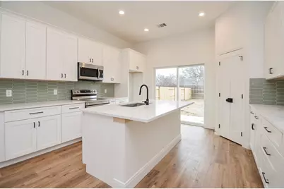 8110 Carver Road, Houston, TX 77088 - Photo 2