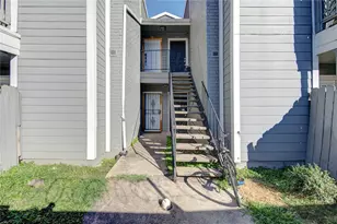 12500 Sandpiper Dr, Houston, TX 77035 - Photo 2