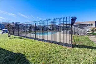 12500 Sandpiper Dr, Houston, TX 77035 - Photo 20