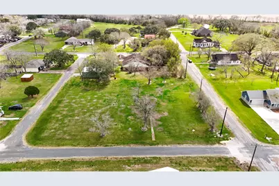 0 4th, Louise, TX 77455 - Photo 4