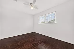 12327 Crest Lake Dr, Houston, TX 77072 - Photo 22