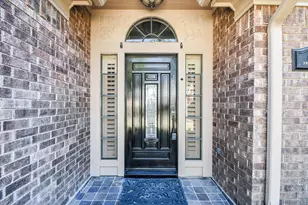 4402 Jamaica Dr, Sugar Land, TX 77479 - Photo 2