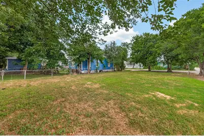 2201 Sumpter Street, Houston, TX 77026 - Photo 2