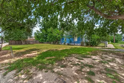 2201 Sumpter Street, Houston, TX 77026 - Photo 10