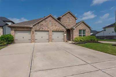 9211 Lowell Cliff Drive, Cypress, TX 77433 - Photo 2
