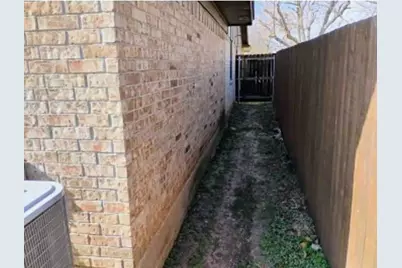 624 Hallvale Drive, White Settlement, TX 76108 - Photo 2