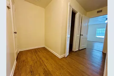 5806 Beldart Street, Houston, TX 77033 - Photo 16