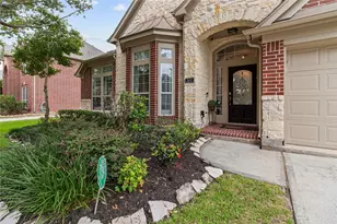 2611 Brightlake Way Ln, Pearland, TX 77584 - Photo 2