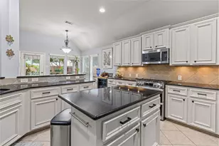 2611 Brightlake Way Ln, Pearland, TX 77584 - Photo 12