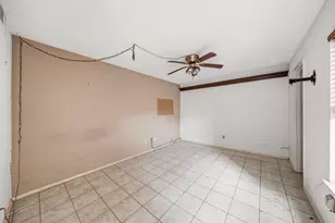 12918 Wirevine Ln, Houston, TX 77072 - Photo 6