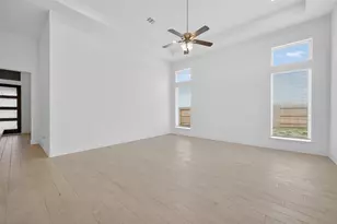 13613 Windward Mist Dr, Texas City, TX 77568 - Photo 8