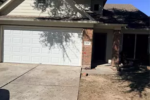 2126 Hadden Hollow Dr, Houston, TX 77067 - Photo 2