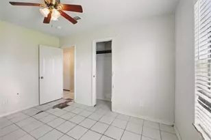 1911 Thonig Rd, Houston, TX 77055 - Photo 10