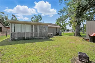 1911 Thonig Rd, Houston, TX 77055 - Photo 16
