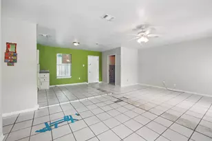 1911 Thonig Rd, Houston, TX 77055 - Photo 8