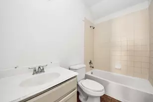 13935 Long Meadow Dr, Houston, TX 77047 - Photo 42