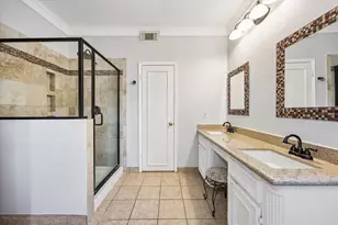 1414 W Castlewood Ave, Friendswood, TX 77546 - Photo 8