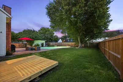 1414 W Castlewood Avenue, Friendswood, TX 77546 - Photo 20