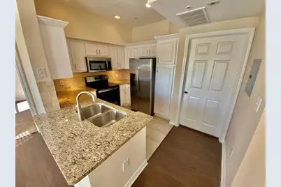 2350 Westcreek Lane #1104, Houston, TX 77027 - Photo 2